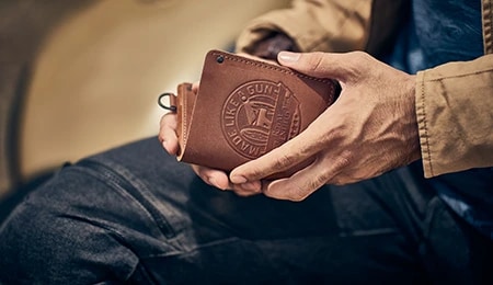 Moto-lifestyle Essentials Moto-lifestyle Essentials