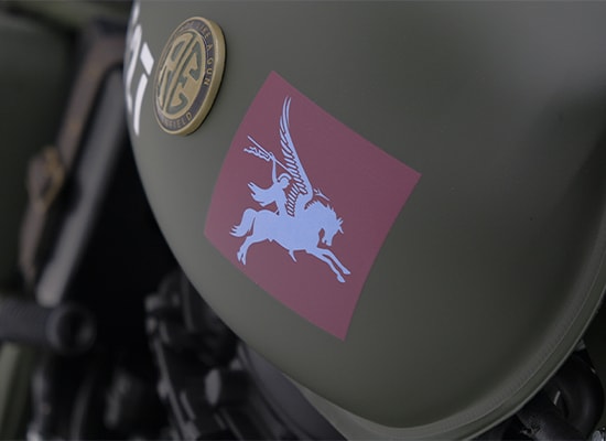 Royal Enfield Bullet CLUB - Brass Tank Badge! Ofcourse gives classic look  to our Bulls! Image Courtesy: Sam Son Joseph #RoyalEnfieldBulletCLUB |  Facebook