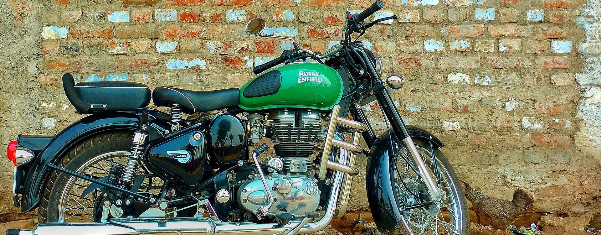 Classic 500 Redditch Colours Specifications Reviews Gallery Royal Enfield