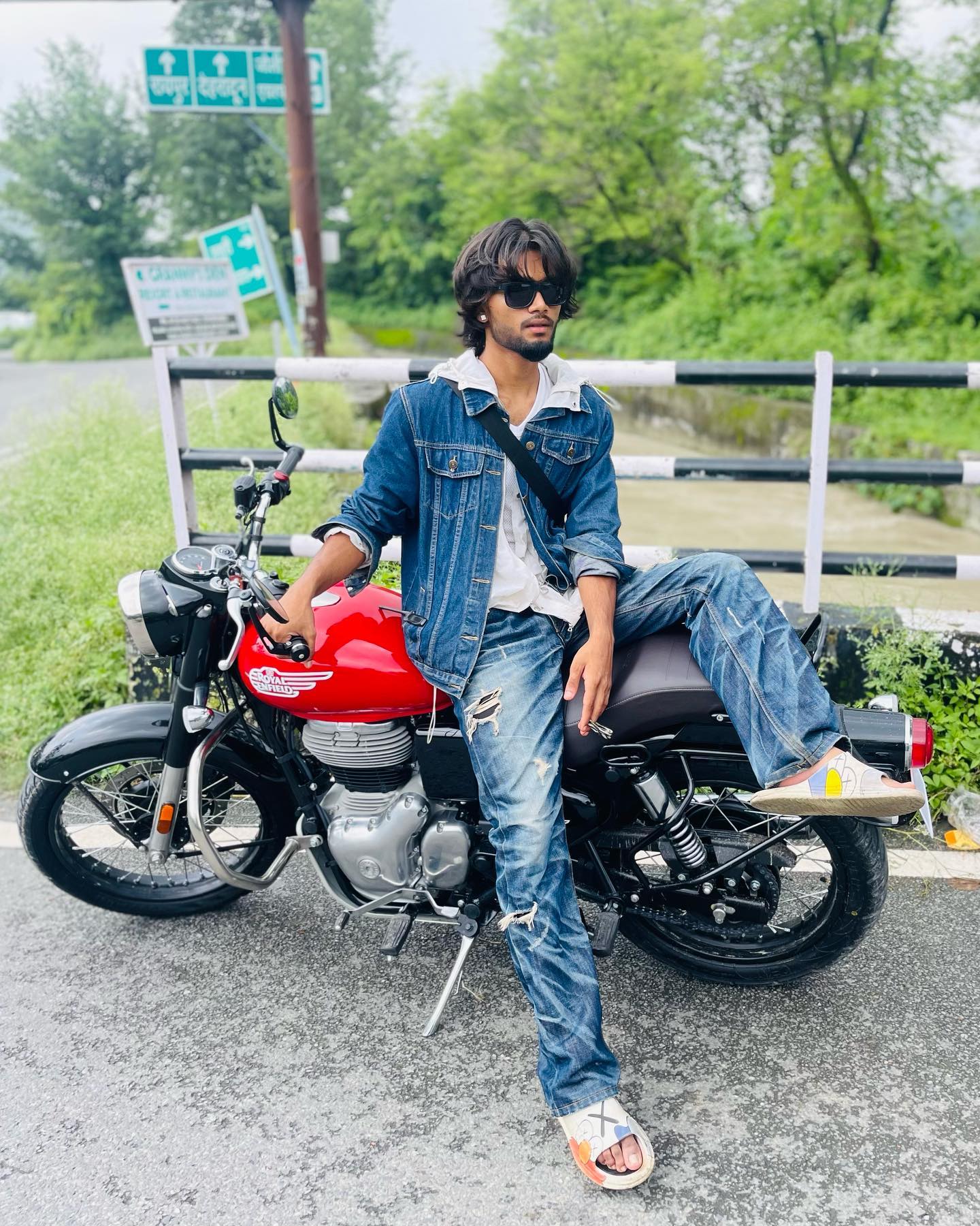 NEW 2022 BIKE POSES FOR PHOTOSHOOT🔥 | ROYAL ENFIELD PHOTOSHOOT POSES FOR  BOYS | NEW POSES 2021 - YouTube